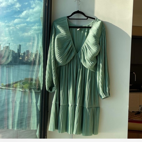 - H&M Bloggers Favorite Mint Green Textured Sleeves Driss - Picture 5 of 5